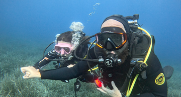 Diving eyes closed
